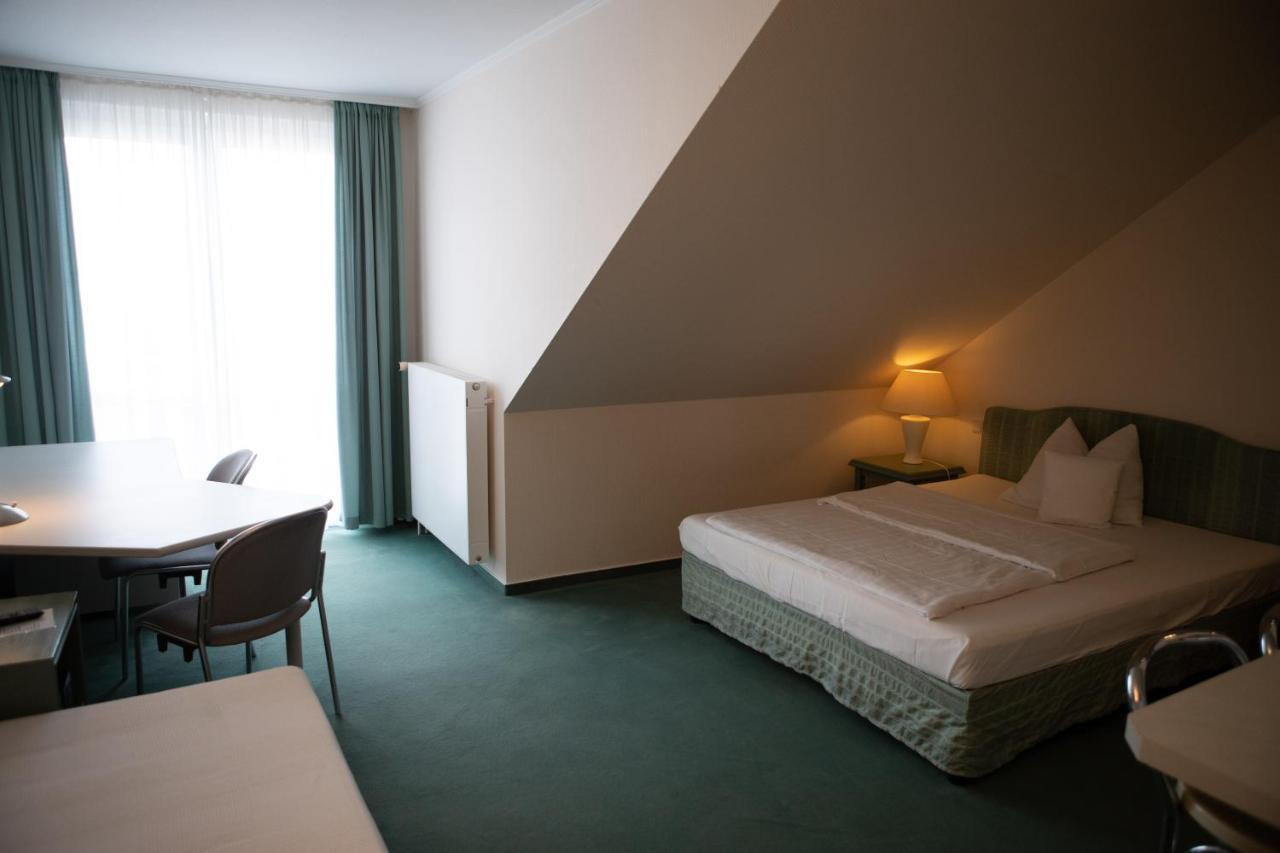 Pepb Schulungshotel Sarstedt Exterior photo